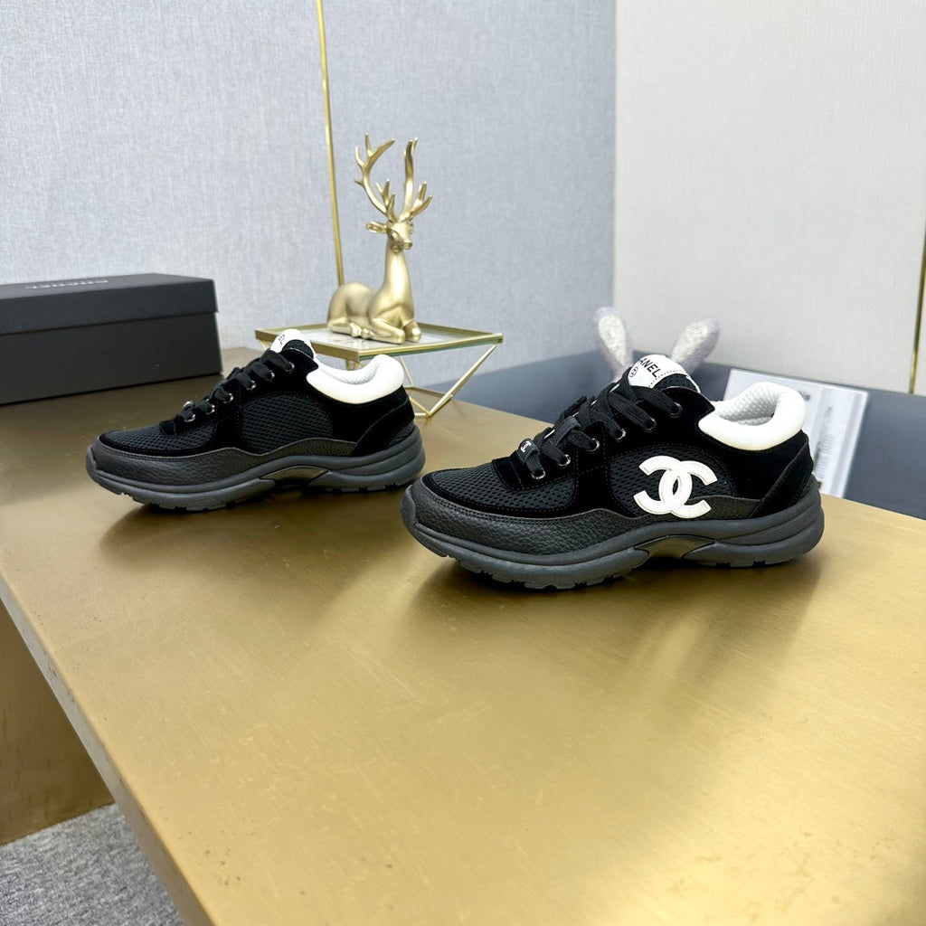 Zapatillas bordadas de primera calidad