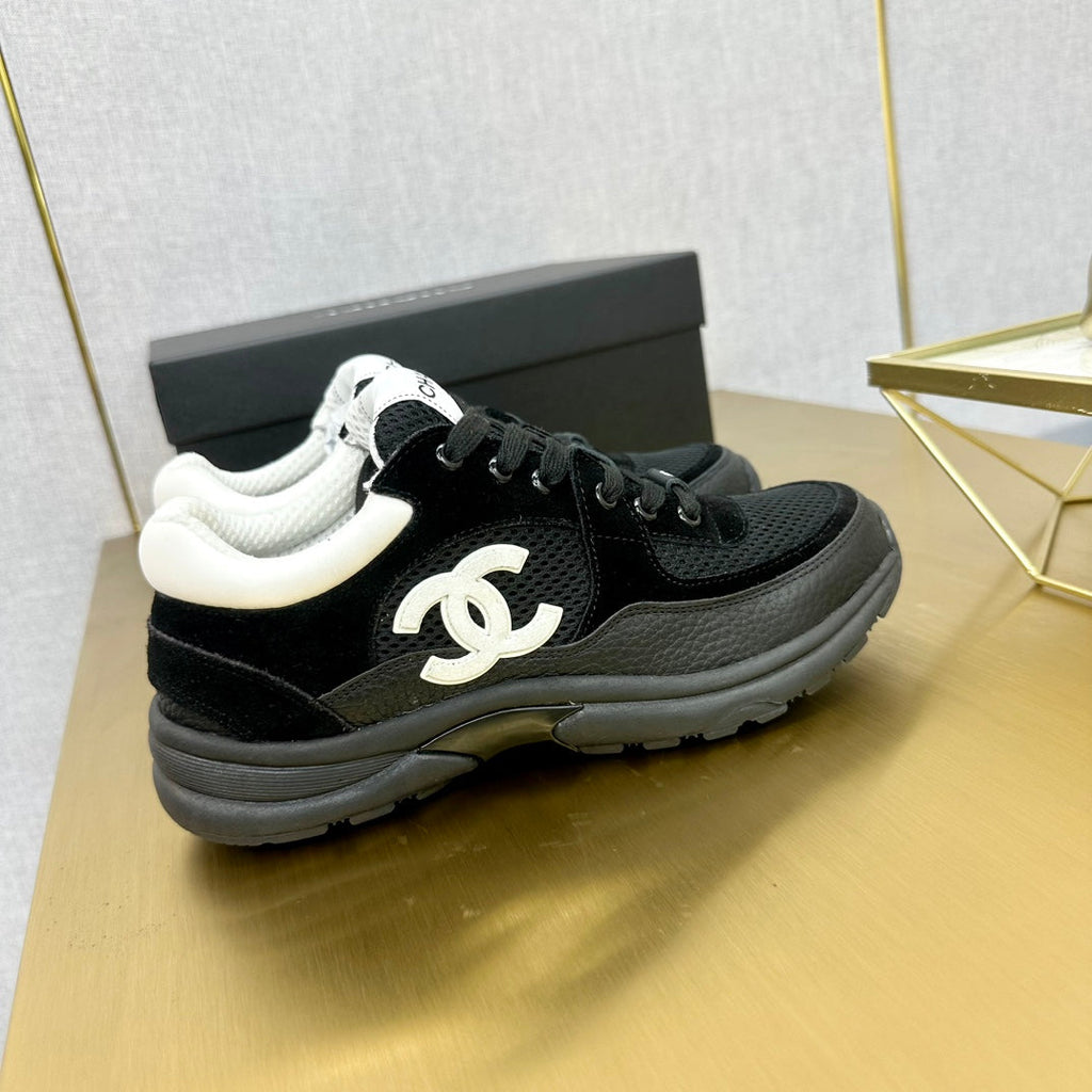 Zapatillas bordadas de primera calidad