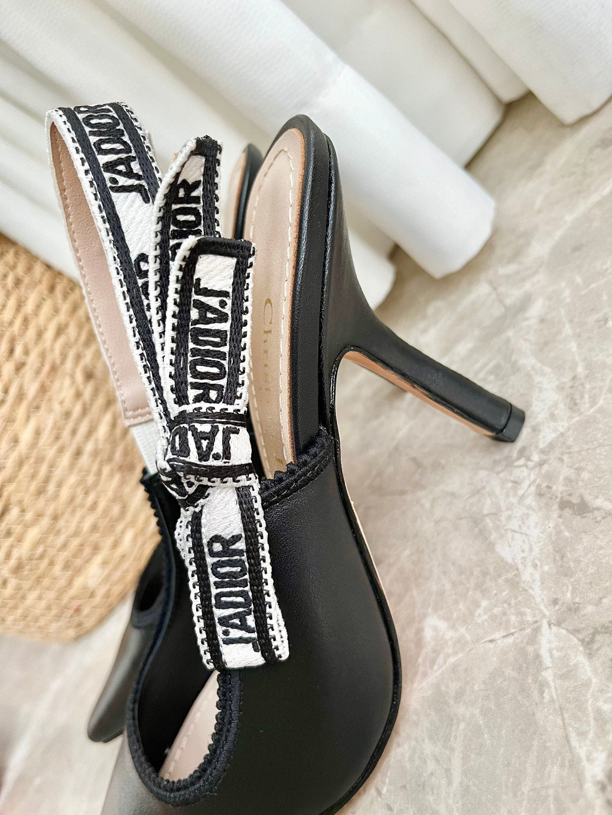 Sandalias jacquard bordadas