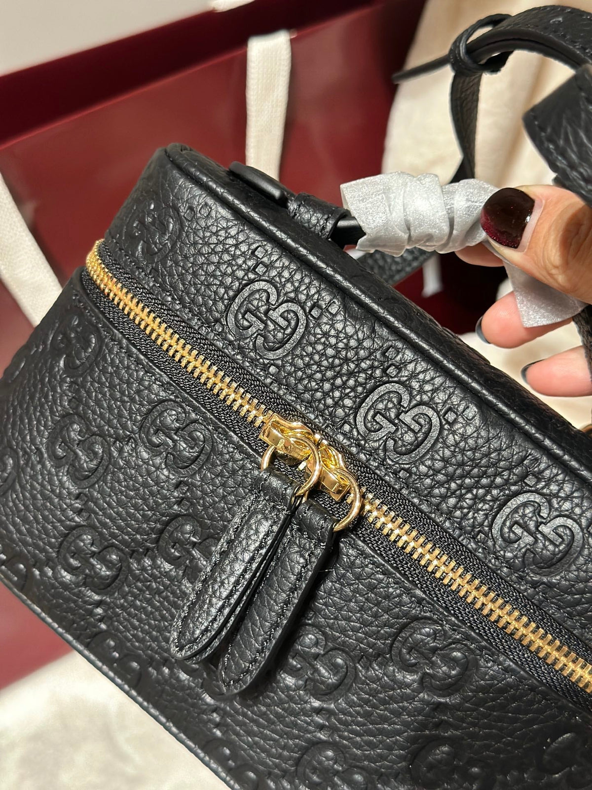 Bolso de hombro de piel prensada