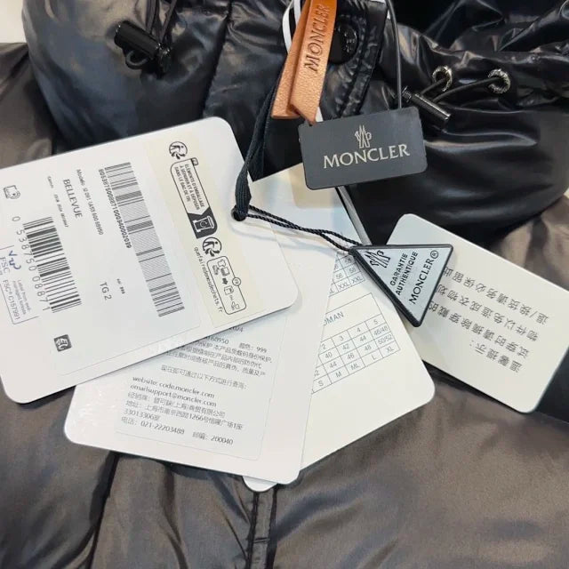 Chaqueta híbrida con capucha