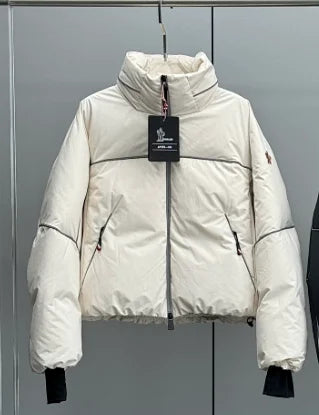 Chaqueta de plumas de cuello alto