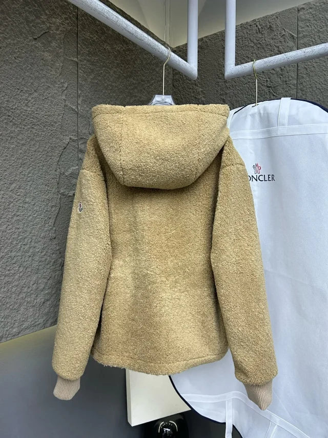 Chaqueta con capucha y cremallera de forro polar Teddy