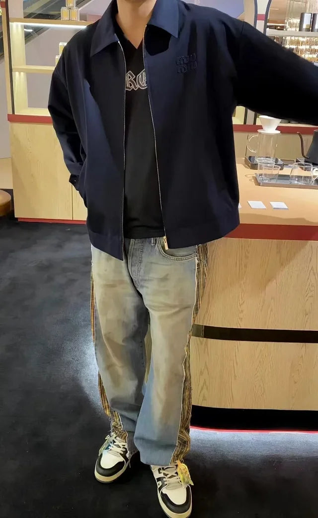 Chaqueta azul marino con cremallera
