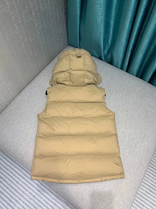 Chaleco con capucha para mujer